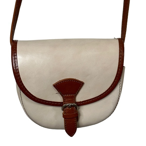 Italian Handbags - Vintage Cream Crossbody Italian Leather Structured Small Bag Purse Flap